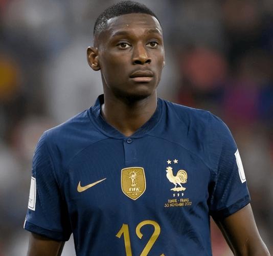 罗马诺：穆阿尼仍然想要加盟尤文，要看尤文是决定推进这笔交易