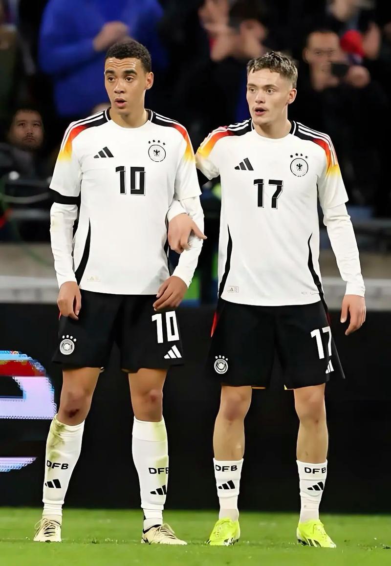 维尔茨谈穆西亚拉：知道长时间缺阵感觉如何，很期待他的回归