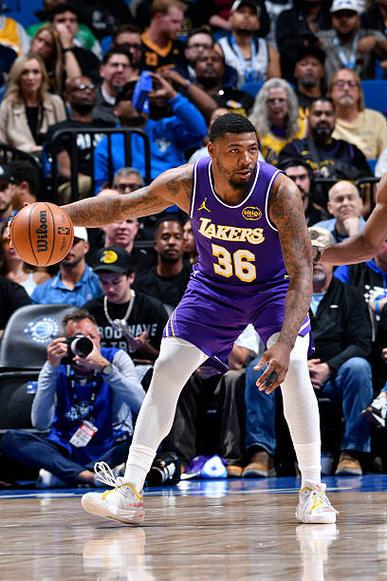 今日缺战篮网！雷迪克：斯玛特情况正在好转 目前状态为每日观察