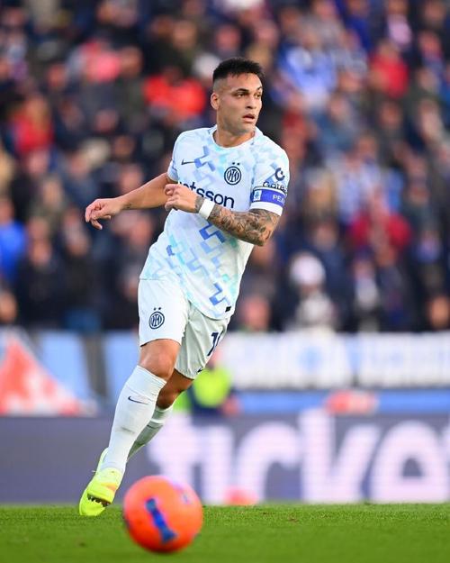 米体：劳塔罗和姆希塔良都在加练，但后者几乎不可能赶上对阵罗马