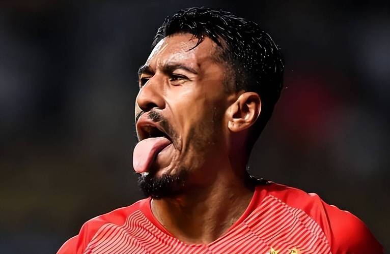 保利尼奥：2020年在中超带伤坚持踢了13场，最终获得了亚军