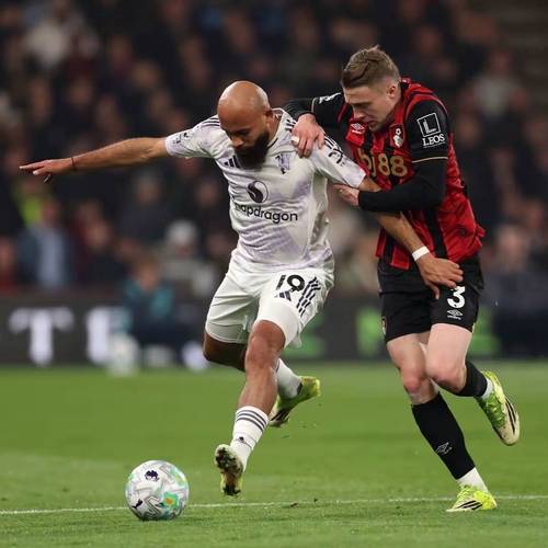 太阳报：曼联就2-2伯恩茅斯的点球判罚提出申诉 裁判公司还未回应