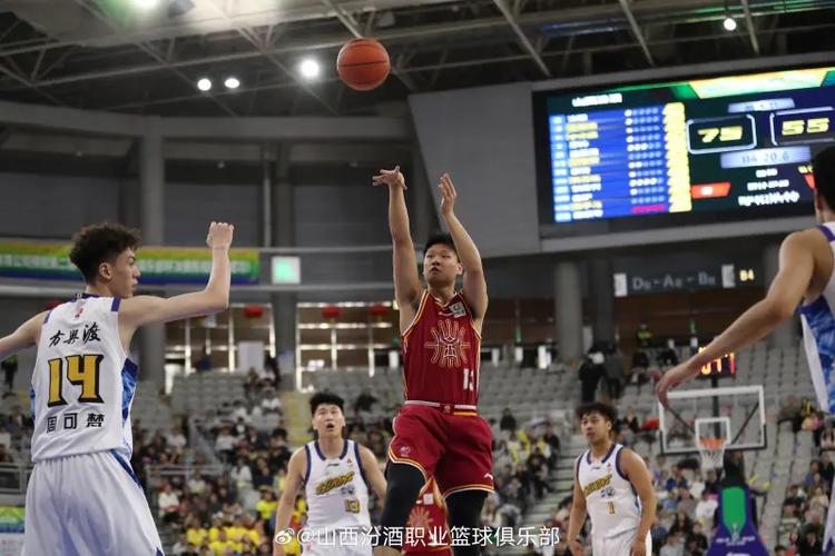 山西透露 曾在美国打球的淡厚然通过体测后将出战CBA比赛