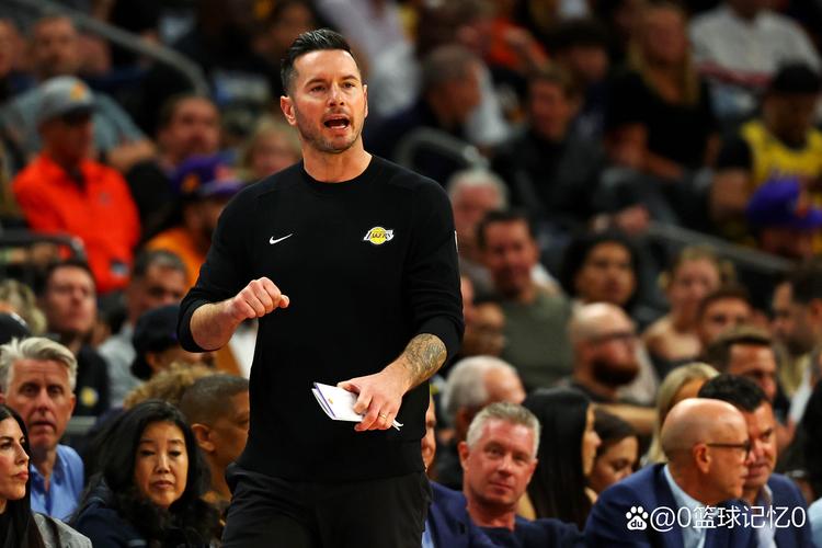 雷迪克：里夫斯在比赛中展现了强大的心理素质 他最终找到了节奏