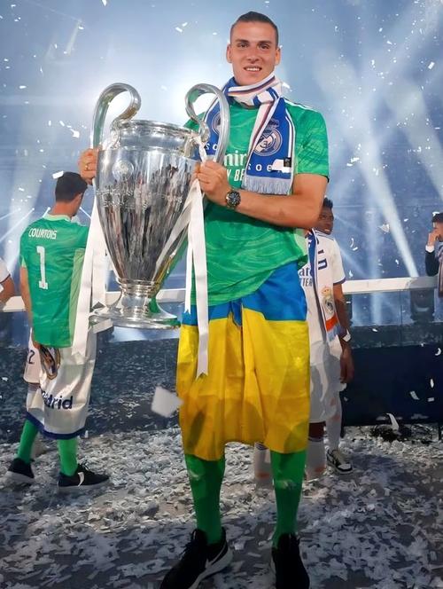 阿斯：卢宁渴望用俱乐部表现重返国家队，他在皇马的未来充满变数