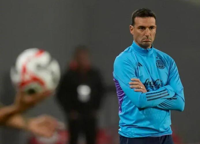 斯卡洛尼：我们明白如何让球队发挥最佳状态，重要的是立即行动