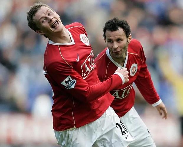 吉格斯：有15年左右很怕弗爵，他直到我三十八九岁才对我温和起来