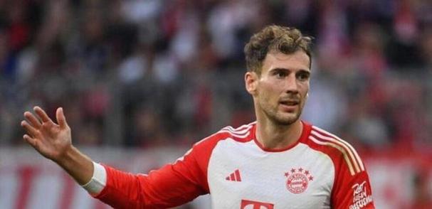 记者：想签格雷茨卡的球队光意甲就有4家，球员4月底前做出决定