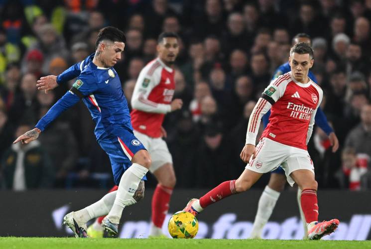 5次抢断+4次关键传球！加纳当选英格兰队内最佳球员