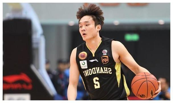 丁彦雨航：当年离NBA真不远 要是不受伤小牛就给我合同了