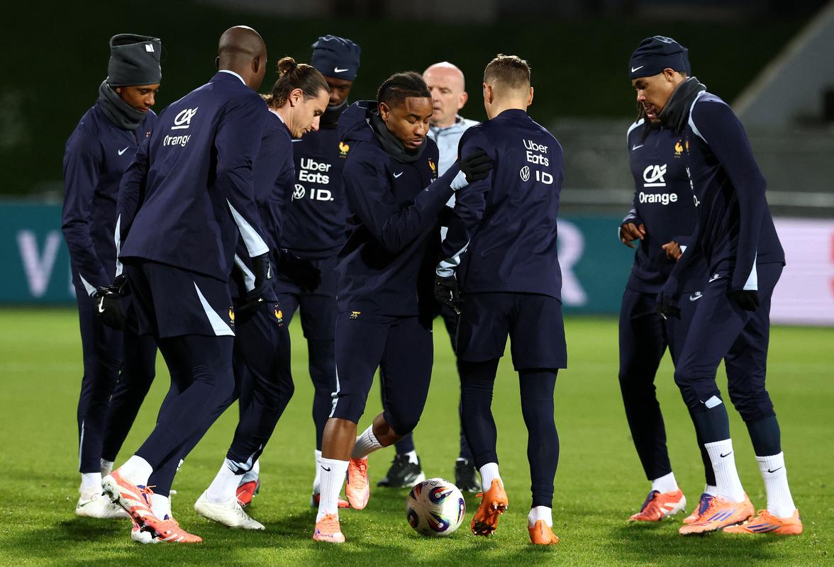 阿斯：恩德里克在对法国的友谊赛未获上场机会，巴西锋线竞争激烈