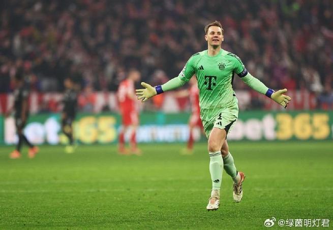 拜仁官方在社媒询问球星对诺伊尔的印象：卡西、埃德森等评价高