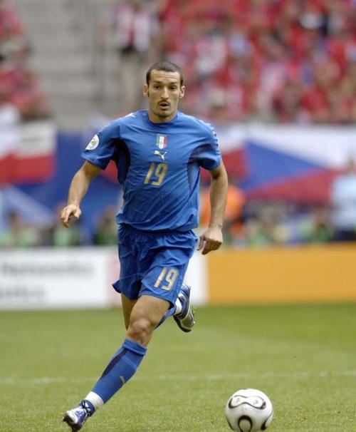 赞布罗塔：帕斯即便为国米或米兰效力，也依然会是那个闪耀的帕斯