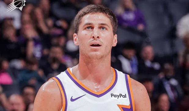 吉莱斯皮有望破太阳单赛季3分球纪录！布克：埋头苦练的结果