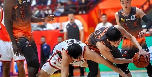 本场35分！解说：里勒在进攻端的贡献 对于北控来说太重要了