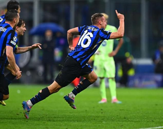 意媒：巴萨求购巴斯托尼时想加入球员交换，国米有意奥尔莫或费兰