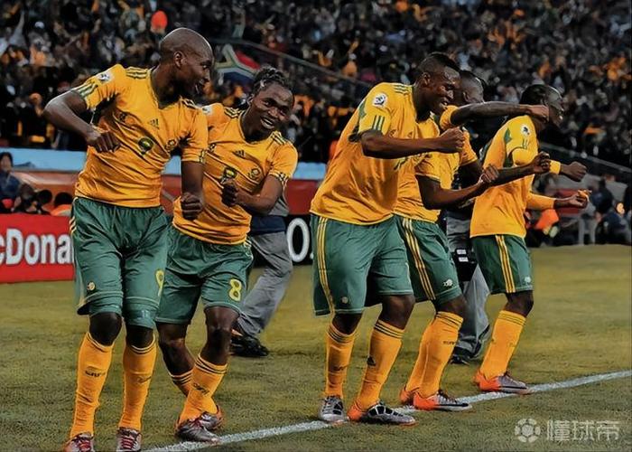 太阳报：帕尔默女友向上帝祈祷他们两人都能去今年的世界杯