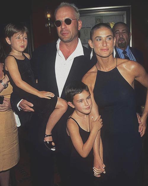 鲁尼妻子：四个孩子都可能选择代表爱尔兰队，让他们自己做决定吧