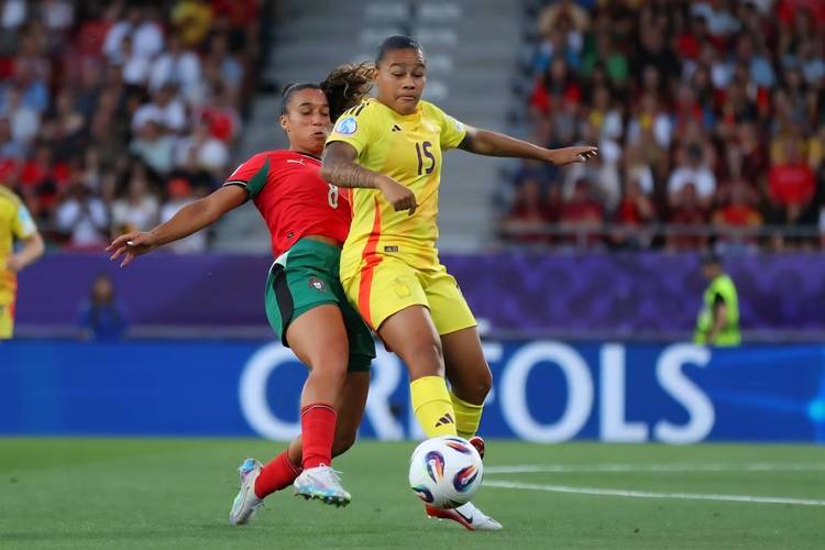 葡萄牙足协悼念意外身亡球迷：在这悲痛时刻我们与墨西哥足协同在