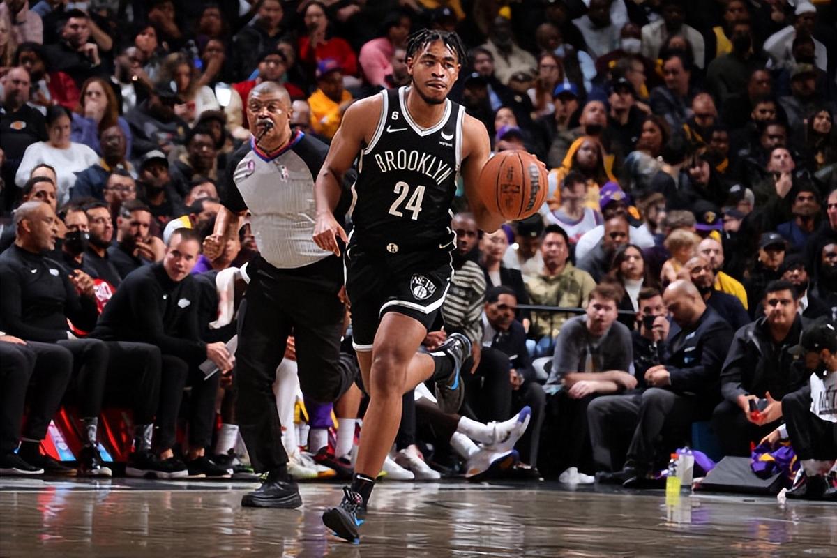 迪文岑佐：我们失误太多了 进攻停滞 正中活塞的下怀