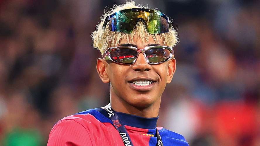 25岁加纳：首秀就打乌拉圭很是跌宕起伏，怀特送点大概率会被热议