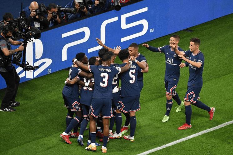 法国近11场比赛每场均至少打进两球，仅次于2000年3月至8月的12场