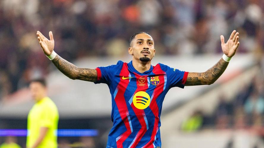 每体：拉菲尼亚受伤引发巴萨恐慌，西班牙足协承诺谨慎使用亚马尔