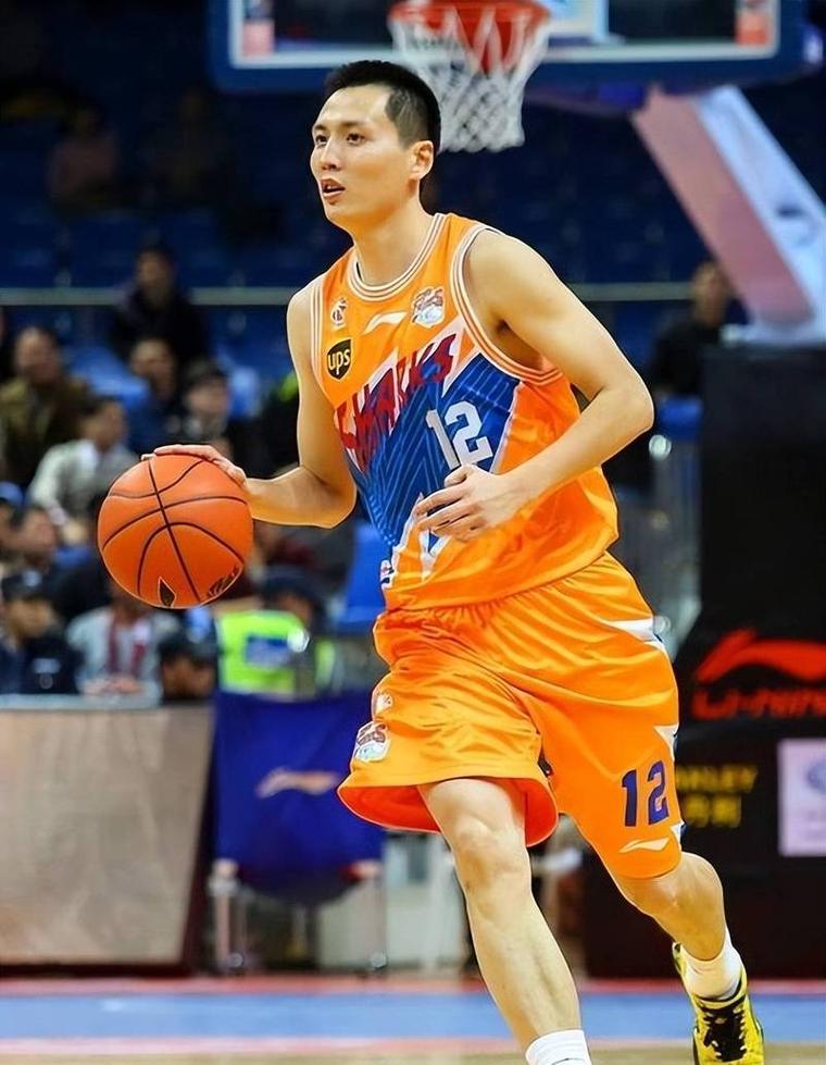 偰李永炜&刘铮伤停！卢伟：轮转遇到很大困难 希望年轻球员站出来