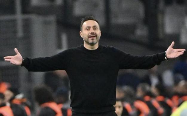 杰拉德谈热刺新主帅热门人选德泽尔比：他能帮助年轻球员变得更好