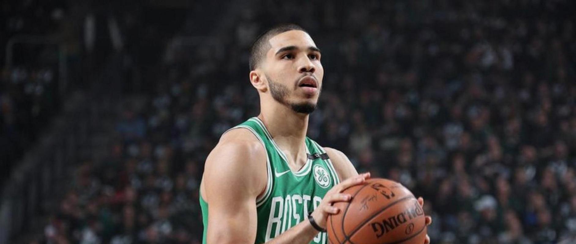 马祖拉：塔图姆进攻端表现非常出色 能判断对方的防守并正确应对