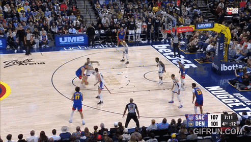 半场战报-勇士53-46掘金 波尔津吉斯14分 追梦10+5 约基奇13+7