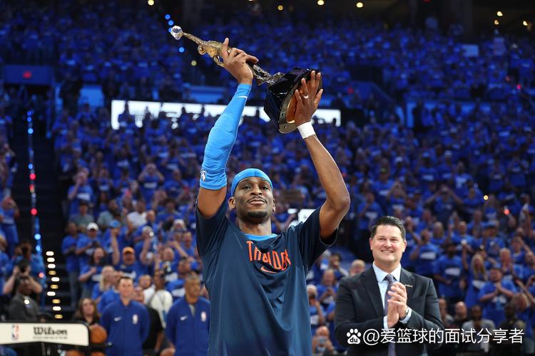 雷霆记者：历史上从未有过场均出场时间少于30分钟的MVP