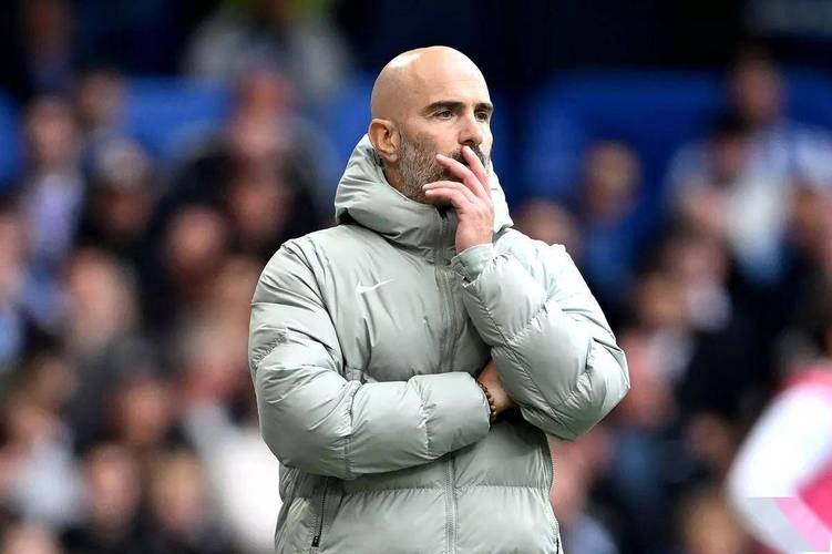 哈塞尔巴因克：切尔西需要让罗塞尼尔感觉到被信任，他懂足球