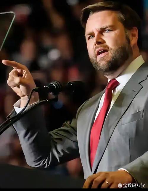 图赫尔：萨卡、赖斯非常迫切地想上场，但是没必要冒这个风险