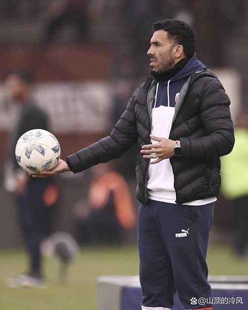 特维斯：阿根廷前锋最像我的是小蜘蛛，含逼抢、跑动、射门等