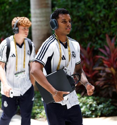 塞尔：皇马将回购穆尼奥斯，他和帕斯、恩德里克会参加季前训练