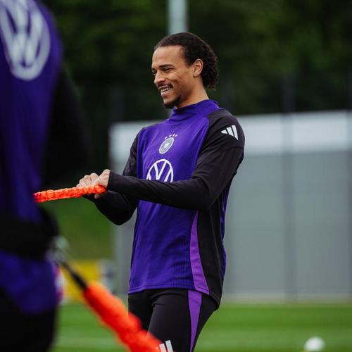 翁达夫：感谢德国球迷高喊我的名字，但希望大家以后不要嘘萨内了