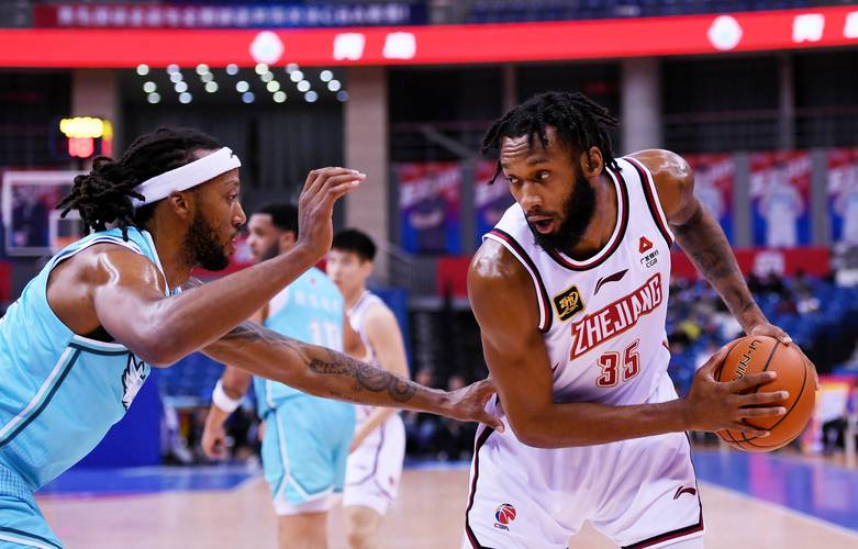 场均25.7分7.3板9助！雷琼·塔克当选CBA常规赛第十周周最佳外援