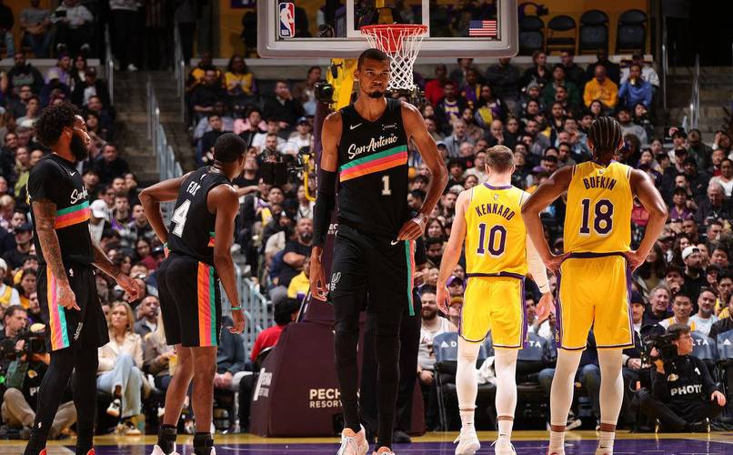 27投赛季新高！文班：我有意为之 要提升进攻水平&同时不牺牲防守