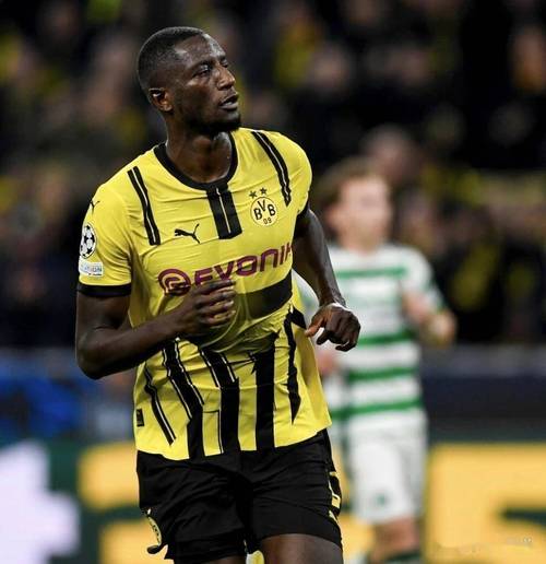 施洛特贝克：续约尚未接近敲定，凯尔走了我肯定会跟新总监对话