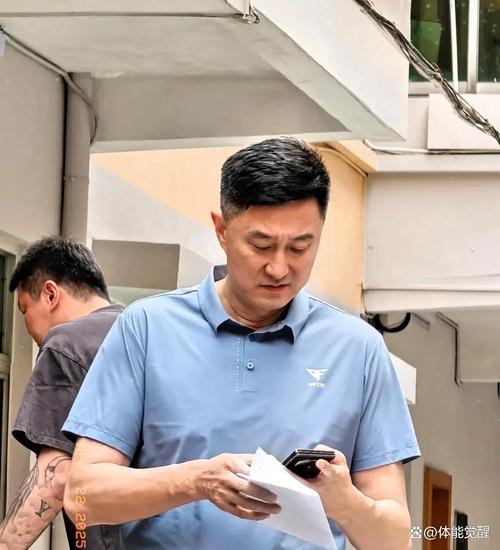 杜锋：隔行如隔山 很多人很难理解教练员和球员的付出有多艰辛