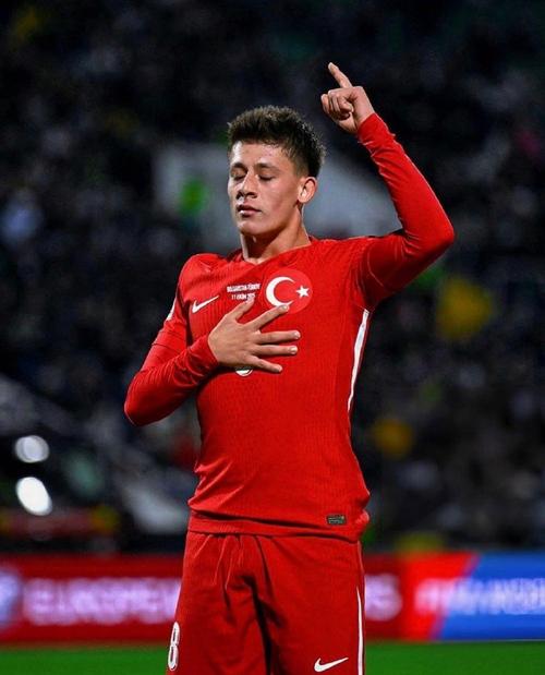 欧洲世预赛附加赛决赛最佳球员候选：居莱尔、约克雷斯在列