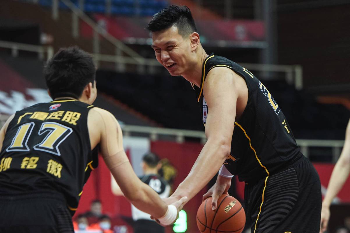 炸裂！许钟豪炮轰队内外援：来到中国不要这么嚣张 只想攻不想防