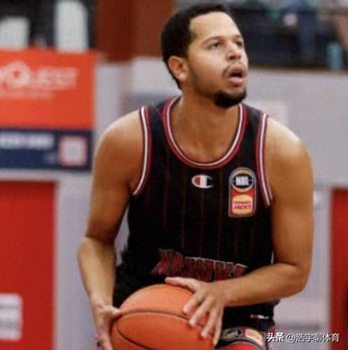 两边打工！辽宁外援哈维在NBL老鹰队的两年合同选项被球队执行