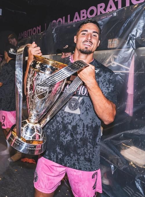 世体：贡萨洛希望入选西班牙世界杯大名单，正在为此而努力