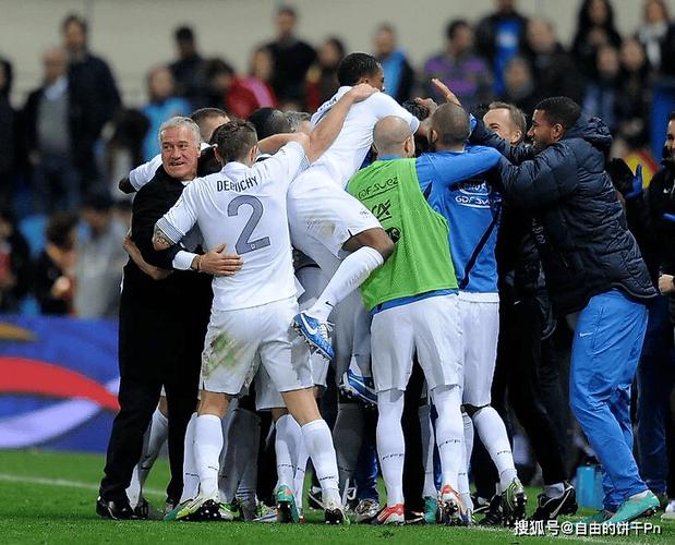 不满强制补水时间，德尚：如果球队在进入状态，暂停就会破坏一切