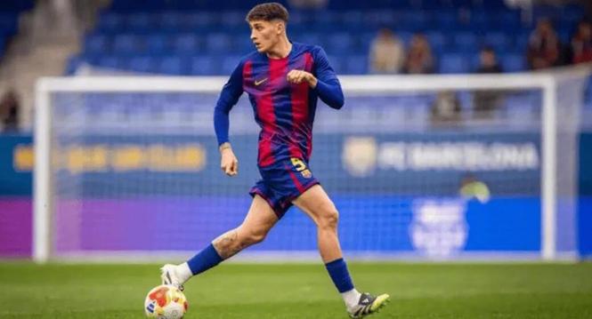 世体：19岁的乌拉圭后卫帕西菲科赢得认可，巴萨计划今夏买断他