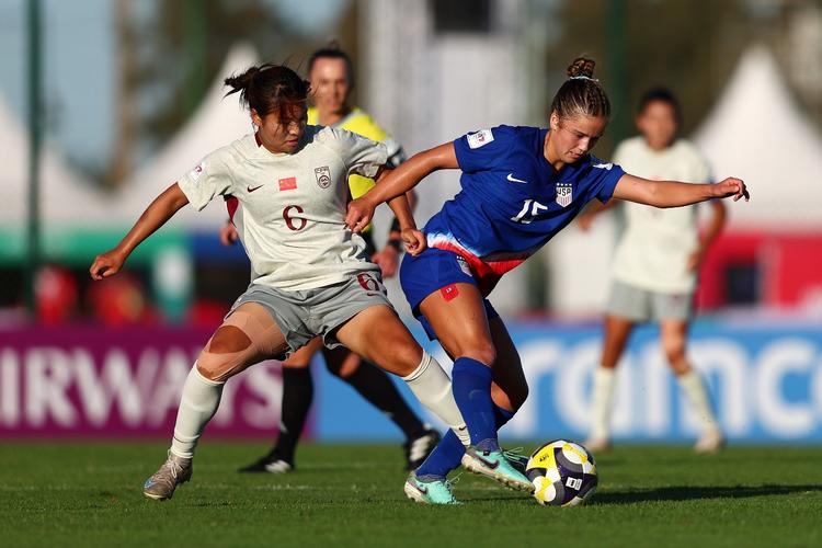 早报:U16女足连斩英法