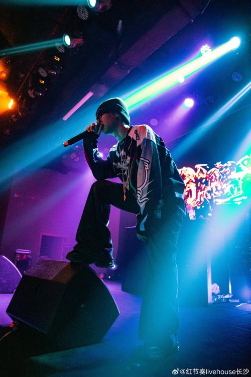 多尔古：最喜欢的音乐流派是说唱 看演出会带海文做我的同伴