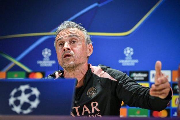 队报：恩里克年薪将涨至税前2000万欧，巴黎希望再拿三四个欧冠